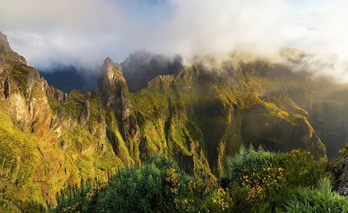 Framed Print : View from Miradouro do Ninho da Manta of Pico do Arieiro at sunrise, Madeira, Portugal, Atlantic, Europe Framed Print : View from Miradouro do Ninho da Manta of Pico do Arieiro at sunrise, Madeira, Portugal, Atlantic, Europe