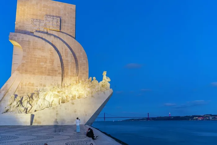 Framed Print : View of Monument to the Discoveries (Padrao dos Descobrimentos) at dusk, Lisbon, Portugal, Europe Framed Print : View of Monument to the Discoveries (Padrao dos Descobrimentos) at dusk, Lisbon, Portugal, Europe