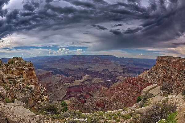 View from Moran Point at Grand Canyon South Rim on a cloudy day with Zuni Point on the right in the distance, Grand Canyon National Park, UNESCO World Heritage Site, Arizona, United States of America, North America