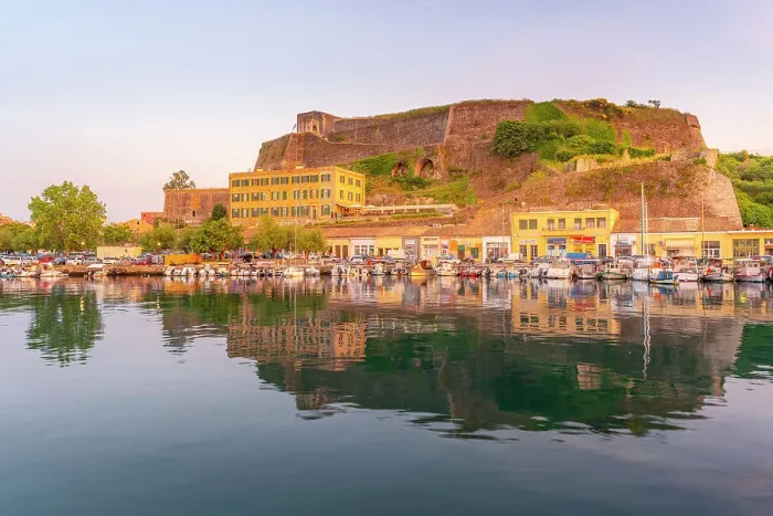 Framed Print : View of the New Fortress overlooking the Old Port Marina at sunset, Corfu, Ionian Sea, Greek Islands, Greece, Europe Framed Print : View of the New Fortress overlooking the Old Port Marina at sunset, Corfu, Ionian Sea, Greek Islands, Greece, Europe