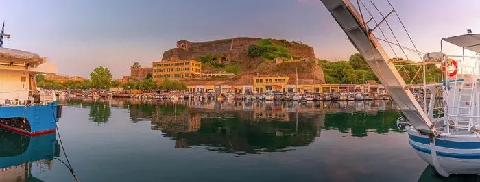 Framed Print : View of the New Fortress overlooking the Old Port Marina at sunset, Corfu, Ionian Sea, Greek Islands, Greece, Europe Framed Print : View of the New Fortress overlooking the Old Port Marina at sunset, Corfu, Ionian Sea, Greek Islands, Greece, Europe