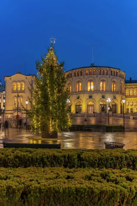 Framed Print : View of Norwegian Parliament during Christmas at dusk, Oslo, Norway, Scandinavia Framed Print : View of Norwegian Parliament during Christmas at dusk, Oslo, Norway, Scandinavia