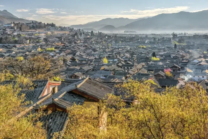 Framed Print : A view over the Old Town area of Lijiang (Dayan), UNESCO World Heritage Site, and its roofs on a clear morning, Lijiang, Yunnan, China, Asia Framed Print : A view over the Old Town area of Lijiang (Dayan), UNESCO World Heritage Site, and its roofs on a clear morning, Lijiang, Yunnan, China, Asia