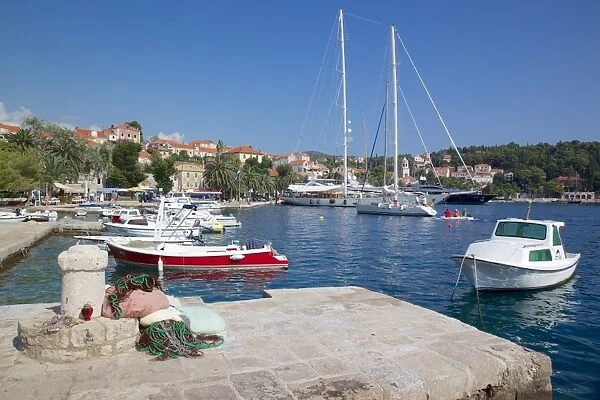 View of Old Town and boats in harbour, Cavtat, Dubrovnik Riviera, Dalmatian Coast, Dalmatia, Croatia, Europe
