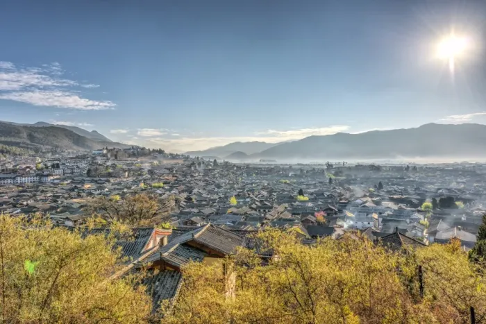 Framed Print : A view over the Old Town part of Lijiang (Dayan), UNESCO World Heritage Site, and surrounding mountains on a clear morning, Lijiang, Yunnan, China, Asia Framed Print : A view over the Old Town part of Lijiang (Dayan), UNESCO World Heritage Site, and surrounding mountains on a clear morning, Lijiang, Yunnan, China, Asia