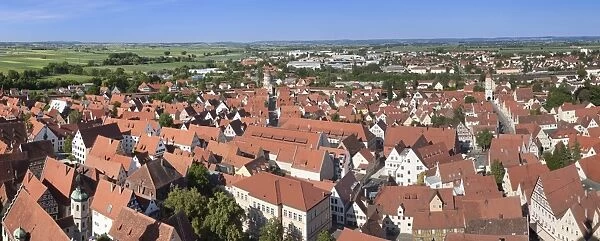 View over the old town of Noerdlingen, Romantische Strasse, Schwaben, Bavaria, Germany, Europe