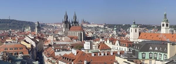 View over the Old Town (Stare Mesto) with Old Town Hall, Tyn Cathedral to Castle District with Royal Palace and St. Vitus cathedral, UNESCO World Heritage Site, Prague, Czech Republic, Europe