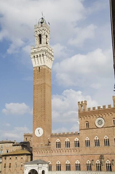 View of the Palazzo Pubblico with its amazing bell tower