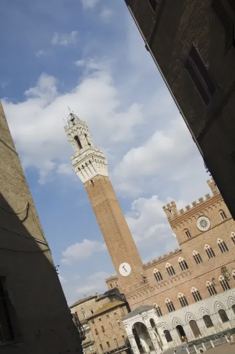 Framed Print : View of the Palazzo Pubblico (Town Hall) with its amazing bell tower