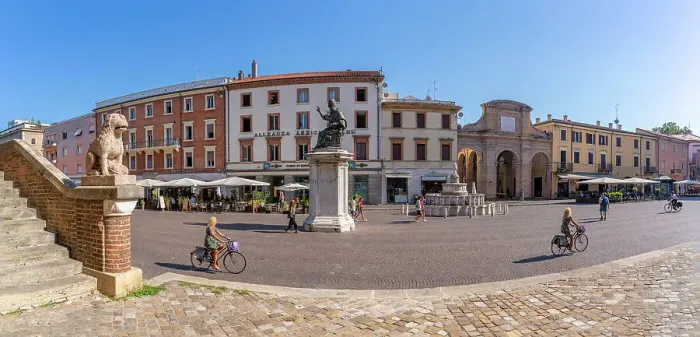 Framed Print : View of Piazza Cavour, Rimini, Rimini, Emilia-Romagna, Italy, Europe Framed Print : View of Piazza Cavour, Rimini, Rimini, Emilia-Romagna, Italy, Europe