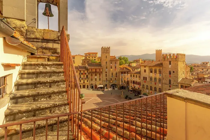 Framed Print : View of Piazza Grande from Palazzo della Fraternita dei Laici, Arezzo, Province of Arezzo, Tuscany, Italy, Europe Framed Print : View of Piazza Grande from Palazzo della Fraternita dei Laici, Arezzo, Province of Arezzo, Tuscany, Italy, Europe