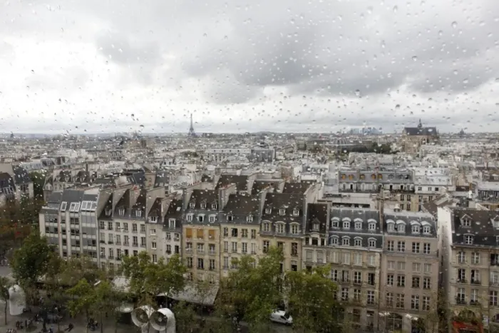 Framed Print : View from the Pompidou Centre on a rainy day, Paris, France, Europe Framed Print : View from the Pompidou Centre on a rainy day, Paris, France, Europe