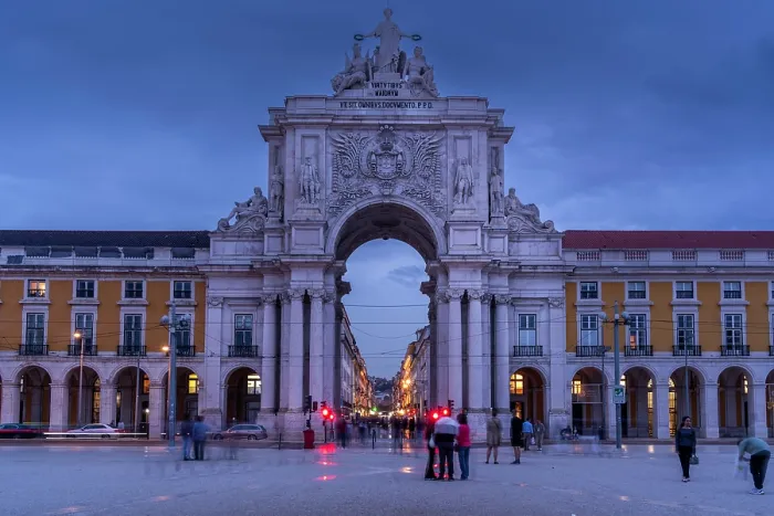Framed Print : View of Praca do Comercio and Victory Arch at dusk, Lisbon, Portugal, Europe Framed Print : View of Praca do Comercio and Victory Arch at dusk, Lisbon, Portugal, Europe