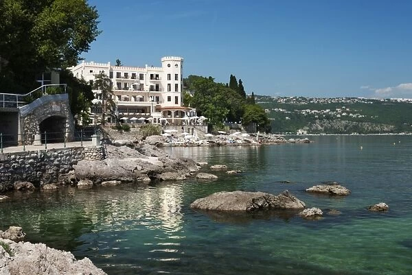 View along promenade, Opatija, Kvarner Gulf, Croatia, Adriatic, Europe