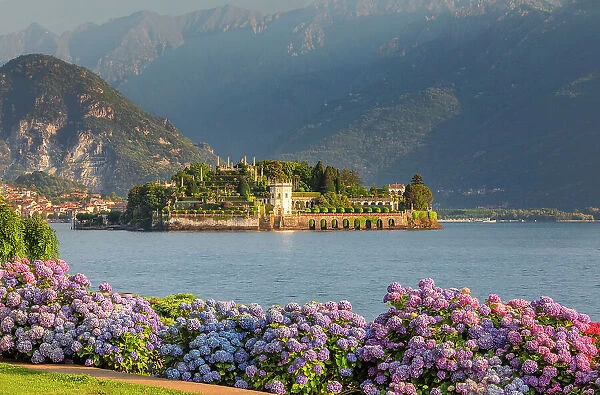 View from the promenade of Stresa to Isola Bella, Borromean Islands, Lago Maggiore, Piedmont, Italy