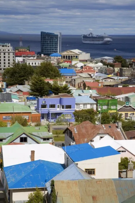 Framed Print : View of Punta Arenas city from La Cruz Hill, Magallanes Province, Patagonia Framed Print : View of Punta Arenas city from La Cruz Hill, Magallanes Province, Patagonia