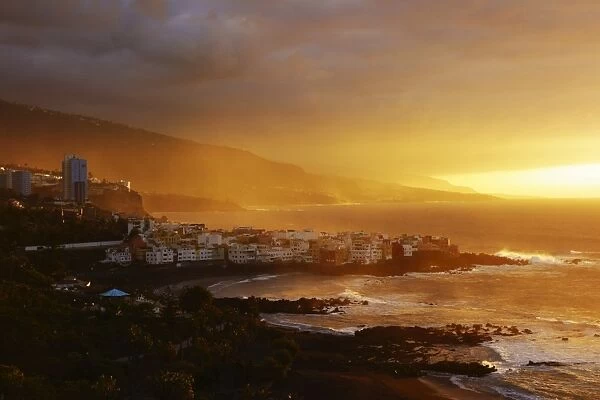 View of Punta Brava and Playa Jardin at sunset, Puerto de la Cruz, Tenerife, Canary Islands