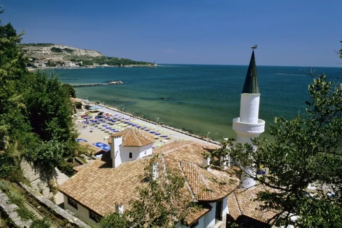 Framed Print : View over the Quiet Nest villa and minaret, Palace of Queen Marie, Balchik, Black Sea coast, Bulgaria, Europe Framed Print : View over the Quiet Nest villa and minaret, Palace of Queen Marie, Balchik, Black Sea coast, Bulgaria, Europe