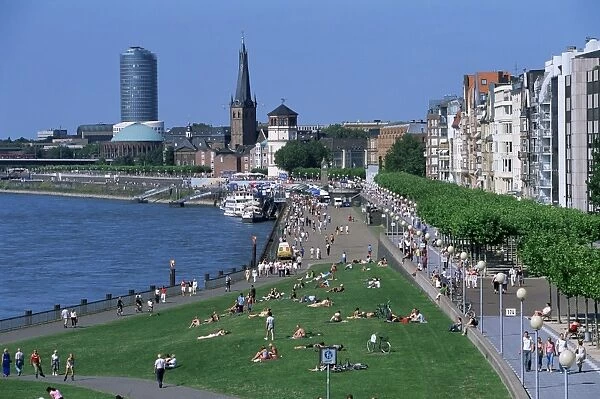 View over the Rheinuferpromenade along River Rhine