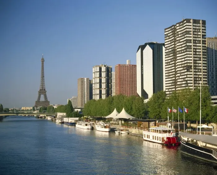Framed Print : View from the River Seine towards the Beaugrenelle Centre and the Eiffel Tower Framed Print : View from the River Seine towards the Beaugrenelle Centre and the Eiffel Tower