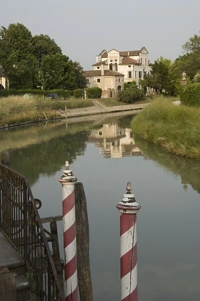 A view on the Riviera du Brenta canal, Venice, Veneto, Italy, Europe