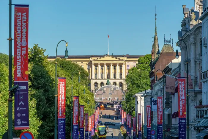 Framed Print : View of Royal Palace from Karl Johans Gate, Oslo, Norway, Scandinavia, Europe Framed Print : View of Royal Palace from Karl Johans Gate, Oslo, Norway, Scandinavia, Europe