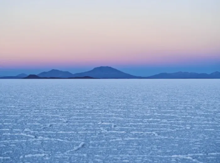 Framed Print : View of the Salar de Uyuni, the largest salt flat in the world, at sunrise, Daniel Campos Province Framed Print : View of the Salar de Uyuni, the largest salt flat in the world, at sunrise, Daniel Campos Province
