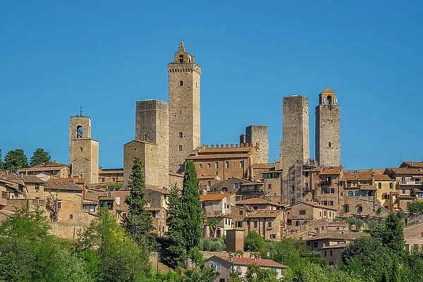 View of San Gimignano skyline, San Gimignano, UNESCO World Heritage Site, Province of Siena, Tuscany, Italy, Europe