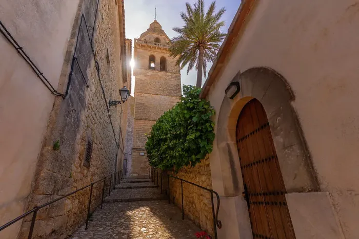 Framed Print : View of Sant Bartomeu church, Montuiri, Majorca, Balearic Islands, Spain, Mediterranean, Europe Framed Print : View of Sant Bartomeu church, Montuiri, Majorca, Balearic Islands, Spain, Mediterranean, Europe