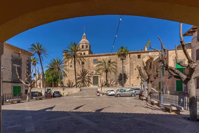 Framed Print : View of Sant Bartomeu church, Montuiri, Majorca, Balearic Islands, Spain, Mediterranean, Europe Framed Print : View of Sant Bartomeu church, Montuiri, Majorca, Balearic Islands, Spain, Mediterranean, Europe