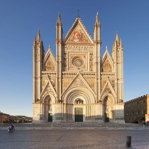 View of Santa Maria Cathedral, Orvieto, Terni District, Umbria, Italy, Europe