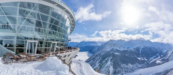 Framed Print : View of Skyway Monte Bianco cable car station at Pavillon du Mont Frety and Aosta Valley in winter, Courmayeur, Aosta Valley, Italian Alps, Italy Framed Print : View of Skyway Monte Bianco cable car station at Pavillon du Mont Frety and Aosta Valley in winter, Courmayeur, Aosta Valley, Italian Alps, Italy