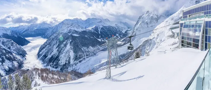 Framed Print : View of snow covered Aosta Valley, mountains and Skyway Monte Bianco cable car in winter, Courmayeur, Aosta Valley, Italian Alps, Italy Framed Print : View of snow covered Aosta Valley, mountains and Skyway Monte Bianco cable car in winter, Courmayeur, Aosta Valley, Italian Alps, Italy