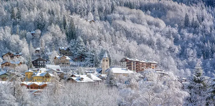 Framed Print : View of snow covered trees and Courmayeur from Dolonne in winter, Courmayeur, Aosta Valley, Italian Alps, Italy Framed Print : View of snow covered trees and Courmayeur from Dolonne in winter, Courmayeur, Aosta Valley, Italian Alps, Italy