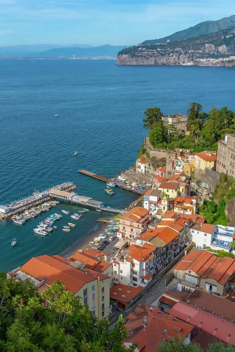 Framed Print : View of Sorrento harbour and Bay of Naples, Sorrento, Campania, Italy, Mediterranean, Europe Framed Print : View of Sorrento harbour and Bay of Naples, Sorrento, Campania, Italy, Mediterranean, Europe