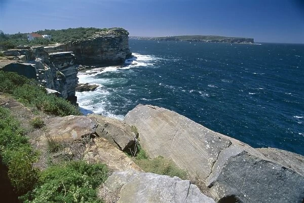 View from South Head towards North Head at the entrance to Sydney Harbour