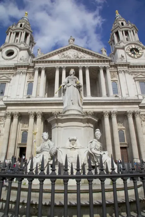 Framed Print : View of St. Pauls Cathedral, London, England, United Kingdom, Europe Framed Print : View of St. Pauls Cathedral, London, England, United Kingdom, Europe