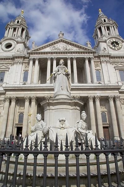 View of St. Pauls Cathedral, London, England, United Kingdom, Europe