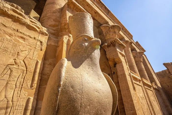 Framed Print : View of statue of Horus the falcon outside the doorway to the sandstone Temple of Horus at Edfu, Egypt, North Africa, Africa Framed Print : View of statue of Horus the falcon outside the doorway to the sandstone Temple of Horus at Edfu, Egypt, North Africa, Africa