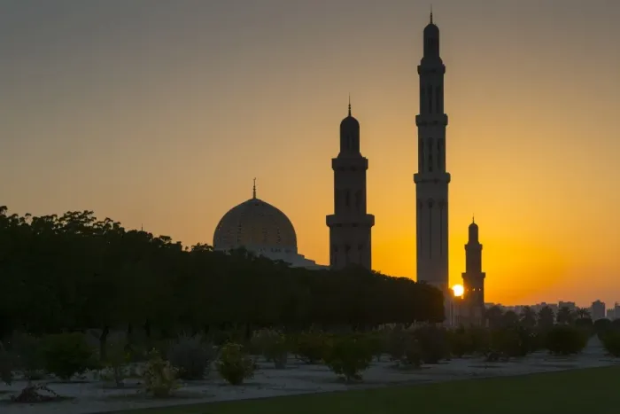 Framed Print : View of Sultan Qaboos Grand Mosque at sunset, Muscat, Oman, Middle East Framed Print : View of Sultan Qaboos Grand Mosque at sunset, Muscat, Oman, Middle East