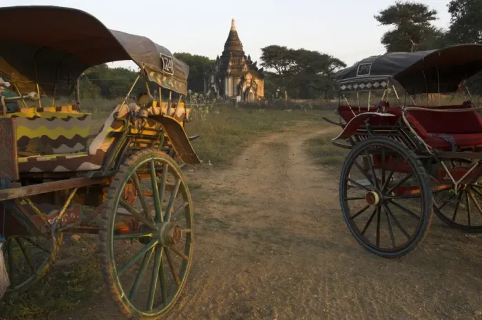 Framed Print : View at sunset with horse cart and typical temple, Bagan (Pagan), Myanmar (Burma), Asia Framed Print : View at sunset with horse cart and typical temple, Bagan (Pagan), Myanmar (Burma), Asia