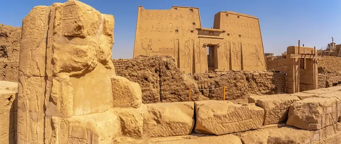 Framed Print : View of the Temple of Horus on a sunny day, Edfu, Egypt, North Africa, Africa Framed Print : View of the Temple of Horus on a sunny day, Edfu, Egypt, North Africa, Africa