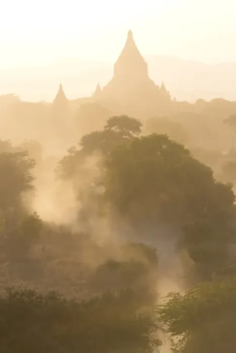 Framed Print : View over the temples of Bagan swathed in dust and evening sunlight, from Shwesandaw Paya, Bagan, Myanmar (Burma), Southeast Asia Framed Print : View over the temples of Bagan swathed in dust and evening sunlight, from Shwesandaw Paya, Bagan, Myanmar (Burma), Southeast Asia