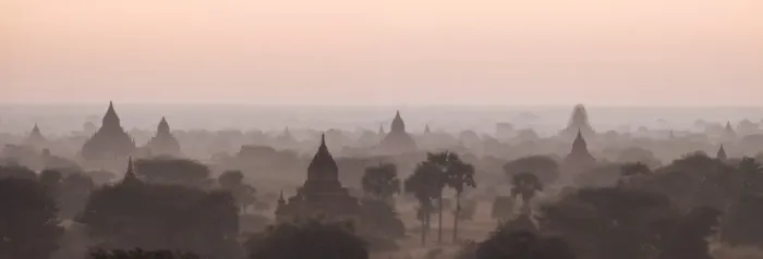 Framed Print : View of temples at dawn, Bagan (Pagan), Mandalay Region, Myanmar (Burma), Asia Framed Print : View of temples at dawn, Bagan (Pagan), Mandalay Region, Myanmar (Burma), Asia