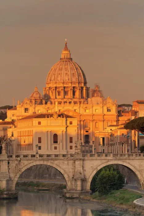 Framed Print : View over Tiber River to Ponte Vittorio Emanuele II Bridge and St. Peters Basilica at sunrise Framed Print : View over Tiber River to Ponte Vittorio Emanuele II Bridge and St. Peters Basilica at sunrise