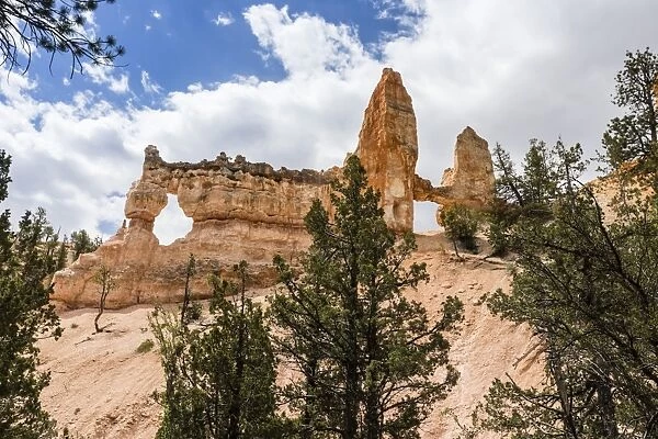 View of Two Towers Bridge from the Fairyland Trail in Bryce Canyon National Park