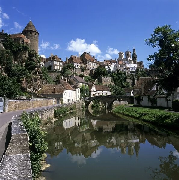 View of town on Armancon River, Semur en Auxois, Burgundy, France, Europe