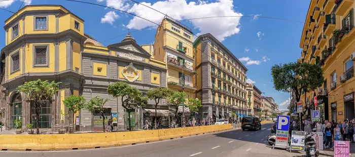 Framed Print : View of traffic and architecture on Corso Umberto I, Naples, Campania, Italy, Europe