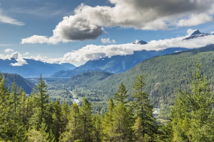 Framed Print : View of The Tsilxwm (Tantalus Mountain Range), British Columbia, Canada, North America Framed Print : View of The Tsilxwm (Tantalus Mountain Range), British Columbia, Canada, North America