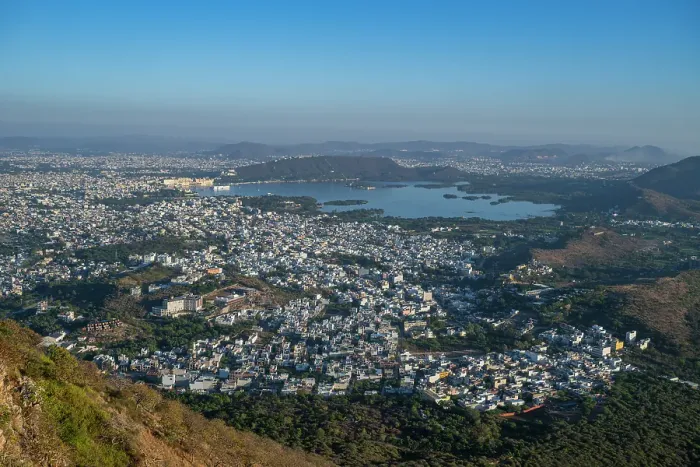 Framed Print : View over Udaipur from Monsoon Palace (Sajjan Garh Palace), Udaipur, Rajasthan, India Framed Print : View over Udaipur from Monsoon Palace (Sajjan Garh Palace), Udaipur, Rajasthan, India